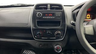 Used 2019 Renault Kwid [2015-2019] 1.0 RXL AMT Petrol Automatic interior MUSIC SYSTEM & AC CONTROL VIEW