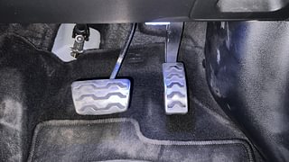 Used 2022 Hyundai New i20 Asta (O) 1.0 Turbo DCT Petrol Automatic interior PEDALS VIEW