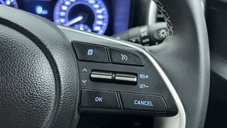 Used 2020 Hyundai Venue [2019-2022] SX 1.0 (O) Turbo iMT Petrol Manual top_features Cruise control
