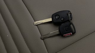 Used 2012 Honda Brio [2011-2016] S(O)MT Petrol Manual extra CAR KEY VIEW
