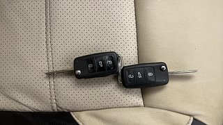 Used 2012 Volkswagen Polo [2010-2014] Highline1.2L (P) Petrol Manual extra CAR KEY VIEW