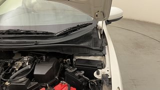 Used 2014 Honda City [2014-2017] SV CVT Petrol Automatic engine ENGINE LEFT SIDE HINGE & APRON VIEW