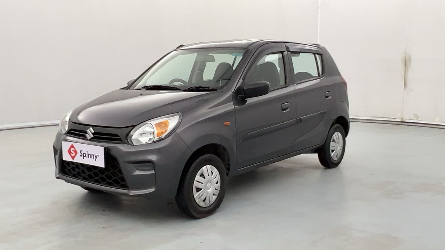 LEFT FRONT CORNER VIEW
