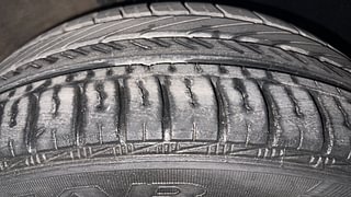 Used 2013 volkswagen Polo 1.2L GT TSI Petrol Automatic tyres RIGHT FRONT TYRE TREAD VIEW
