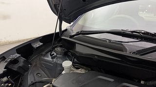 Used 2019 Maruti Suzuki Dzire [2017-2020] VDI Diesel Manual engine ENGINE RIGHT SIDE HINGE & APRON VIEW