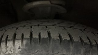 Used 2011 Hyundai i10 Sportz 1.2 Kappa2 Petrol Manual tyres RIGHT FRONT TYRE TREAD VIEW