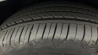 Used 2022 Volkswagen Virtus Topline 1.0 TSI AT Petrol Automatic tyres RIGHT FRONT TYRE TREAD VIEW