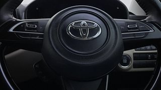 Used 2023 Toyota Glanza V Petrol Manual top_features Airbags