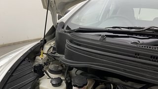 Used 2018 Hyundai Eon [2011-2018] Magna + Petrol Manual engine ENGINE RIGHT SIDE HINGE & APRON VIEW