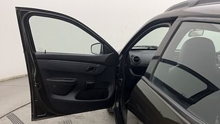 Used 2017 Renault Kwid [2015-2019] 1.0 RXL AMT Petrol Automatic interior LEFT FRONT DOOR OPEN VIEW