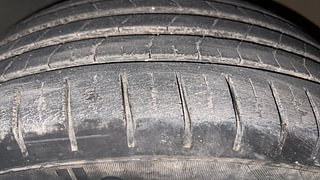 Used 2015 Hyundai Elite i20 [2014-2018] Asta 1.2 (O) Petrol Manual tyres LEFT FRONT TYRE TREAD VIEW