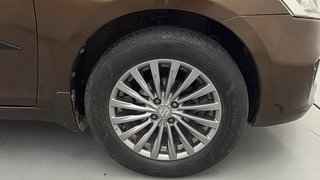Used 2015 Maruti Suzuki Ciaz [2014-2017] ZXI+ Petrol Manual tyres RIGHT FRONT TYRE RIM VIEW