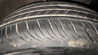 Used 2015 Maruti Suzuki Ciaz [2014-2017] ZXI+ Petrol Manual tyres RIGHT FRONT TYRE TREAD VIEW