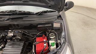 Used 2017 Maruti Suzuki Alto 800 [2016-2019] Vxi Petrol Manual engine ENGINE LEFT SIDE HINGE & APRON VIEW
