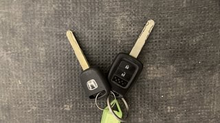 Used 2014 Honda City [2014-2017] SV CVT Petrol Automatic extra CAR KEY VIEW