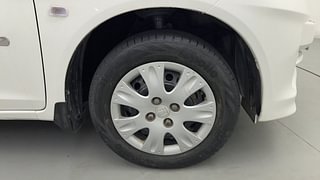 Used 2014 Honda Amaze [2013-2016] 1.2 S i-VTEC Petrol Manual tyres RIGHT FRONT TYRE RIM VIEW