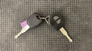 Used 2021 Maruti Suzuki Dzire VXI Petrol Manual extra CAR KEY VIEW