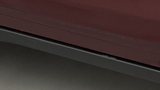 Used 2019 Mahindra Marazzo M2 8str Diesel Manual dents MINOR SCRATCH