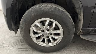Used 2017 Mahindra TUV300 [2015-2020] T8 mHAWK100 Diesel Manual tyres LEFT FRONT TYRE RIM VIEW