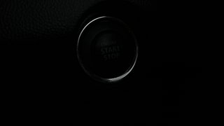 Used 2019 Maruti Suzuki Swift [2017-2021] ZXi Plus AMT Petrol Automatic top_features Keyless start