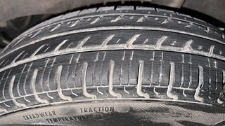 Used 2017 Renault Kwid [2017-2019] RXT 1.0 SCE Special Petrol Manual tyres LEFT REAR TYRE TREAD VIEW