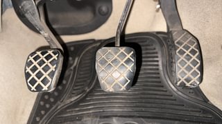 Used 2013 volkswagen Vento 1.6L Comfortline Petrol Petrol Manual interior PEDALS VIEW