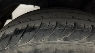 Used 2018 Hyundai Eon [2011-2018] Magna + Petrol Manual tyres RIGHT REAR TYRE TREAD VIEW