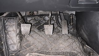 Used 2015 Hyundai Elite i20 [2014-2018] Asta 1.2 Petrol Manual interior PEDALS VIEW