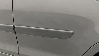 Used 2015 Maruti Suzuki Swift [2011-2017] VXi Petrol Manual dents MINOR SCRATCH