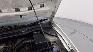 Used 2012 Volkswagen Polo [2010-2014] Highline1.2L (P) Petrol Manual engine ENGINE LEFT SIDE HINGE & APRON VIEW