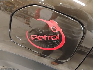 Used 2017 Renault Kwid [2015-2019] 1.0 RXL AMT Petrol Automatic dents MINOR SCRATCH