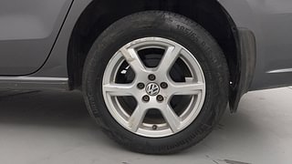 Used 2014 volkswagen Vento 1.6L Highline Petrol Petrol Manual tyres LEFT REAR TYRE RIM VIEW