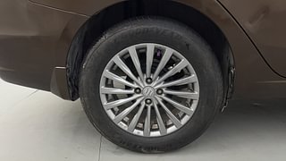 Used 2015 Maruti Suzuki Ciaz [2014-2017] ZXI+ Petrol Manual tyres RIGHT REAR TYRE RIM VIEW