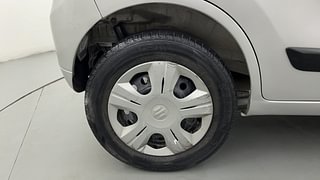 Used 2018 Maruti Suzuki Wagon R 1.0 [2010-2019] VXi Petrol Manual tyres RIGHT REAR TYRE RIM VIEW