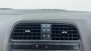 Used 2013 volkswagen Vento 1.6L Comfortline Petrol Petrol Manual top_features Air quality control/filter