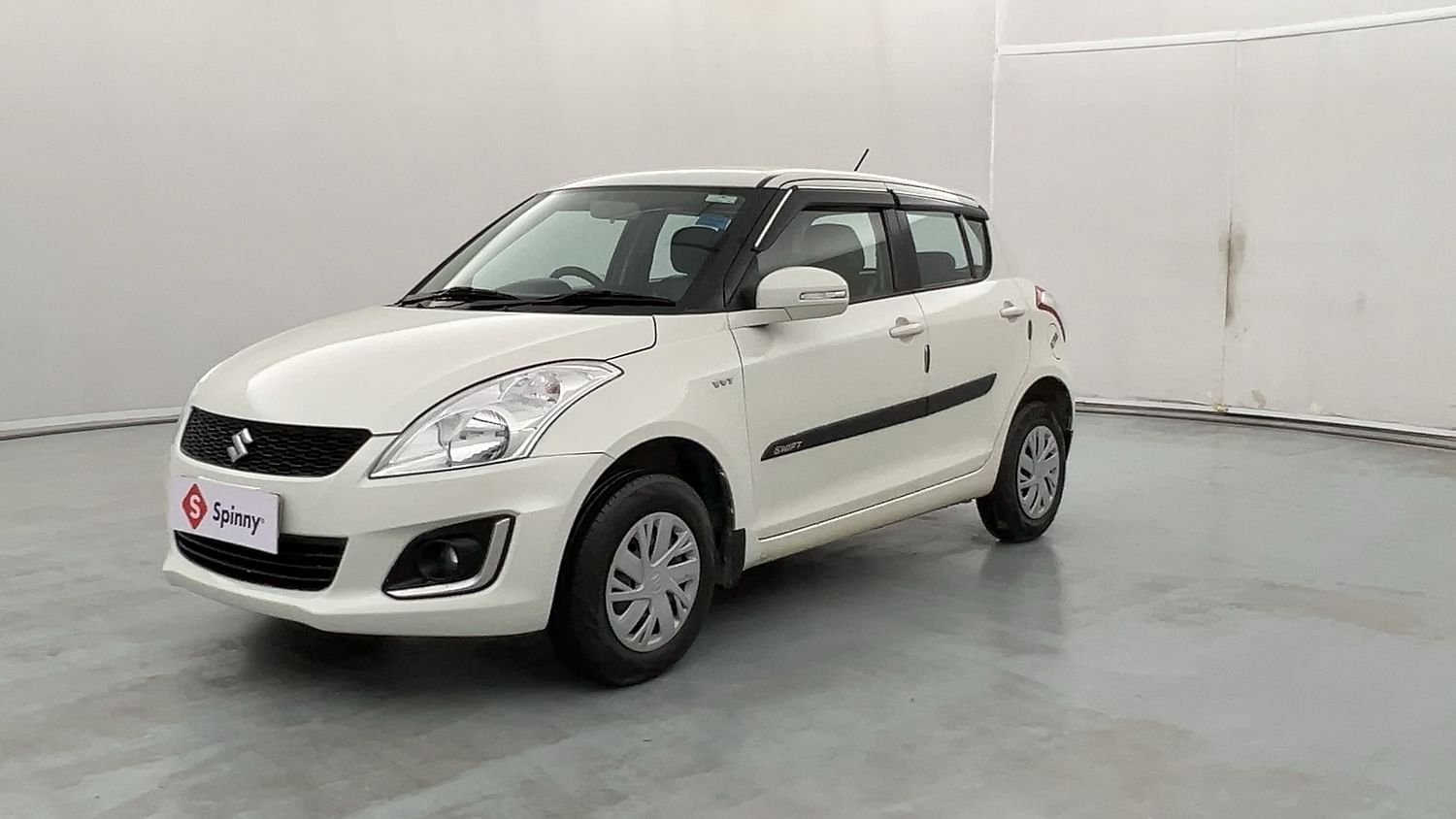 LEFT FRONT CORNER VIEW