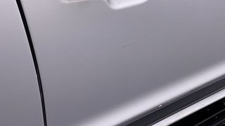 Used 2018 Mahindra TUV300 [2015-2020] T10 Diesel Manual dents MINOR SCRATCH