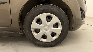 Used 2013 Maruti Suzuki Ritz [2012-2017] Vxi Petrol Manual tyres RIGHT FRONT TYRE RIM VIEW