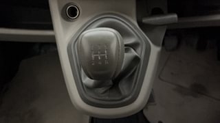 Used 2015 Datsun Go Plus [2014-2019] T Petrol Manual interior GEAR  KNOB VIEW