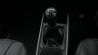 Used 2020 Maruti Suzuki Baleno [2019-2022] Delta Petrol Petrol Manual interior GEAR  KNOB VIEW