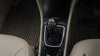 Used 2023 Maruti Suzuki Ciaz Zeta Petrol Petrol Manual interior GEAR  KNOB VIEW