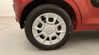 Used 2017 Maruti Suzuki Ignis [2017-2020] Delta MT Petrol Petrol Manual tyres RIGHT REAR TYRE RIM VIEW