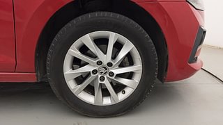 Used 2023 Skoda Slavia Ambition 1.0L TSI AT Petrol Automatic tyres RIGHT FRONT TYRE RIM VIEW