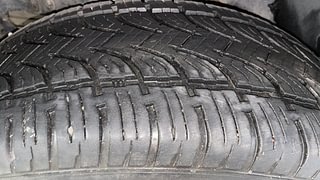 Used 2018 Mahindra XUV500 W6 AT Diesel Automatic tyres RIGHT REAR TYRE TREAD VIEW