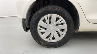 Used 2017 Maruti Suzuki Swift [2011-2017] VXi Petrol Manual tyres RIGHT REAR TYRE RIM VIEW