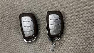 Used 2022 Hyundai Venue SX (O) 1.5 CRDi Diesel Manual extra CAR KEY VIEW