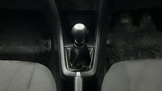 Used 2014 Maruti Suzuki Swift [2011-2017] VXi Petrol Manual interior GEAR  KNOB VIEW