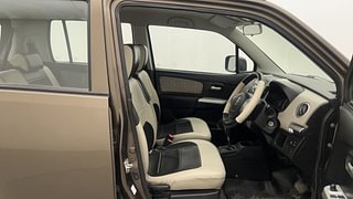 Used 2016 Maruti Suzuki Wagon R 1.0 [2015-2019] VXI AMT Petrol Automatic interior RIGHT SIDE FRONT DOOR CABIN VIEW