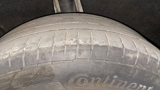 Used 2013 Audi Q3 [2012-2015] 2.0 TDI quattro Dynamic Diesel Automatic tyres LEFT REAR TYRE TREAD VIEW
