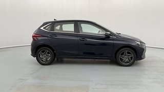 Used 2021 Hyundai New i20 Sportz 1.5 MT Diesel Manual exterior RIGHT SIDE VIEW